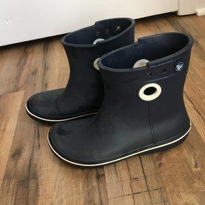 Croc Jaunt Short Rainboot